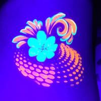 images/face-bodypainting/uv-painting03.jpg